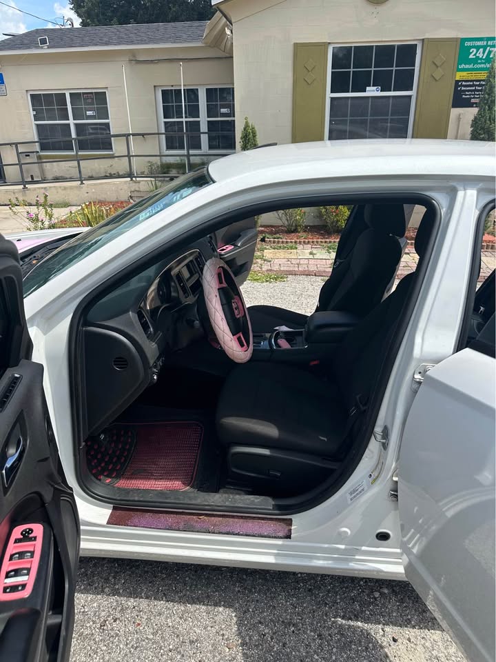 
								2014 Dodge Charger – Sedan 4D full									