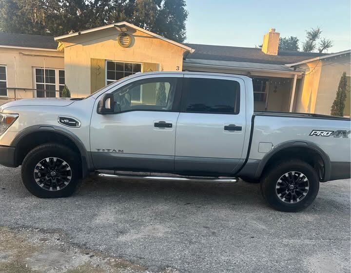 
								2017 Nissan titan xd king cab full									