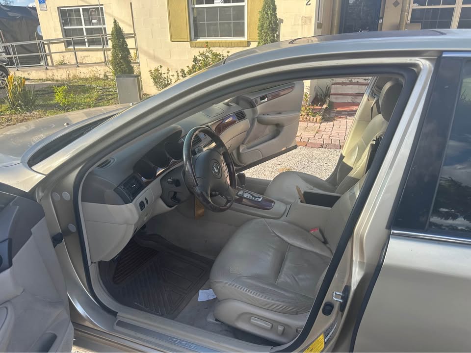 
								2003 Lexus ES – ES 300 Sedan 4D full									