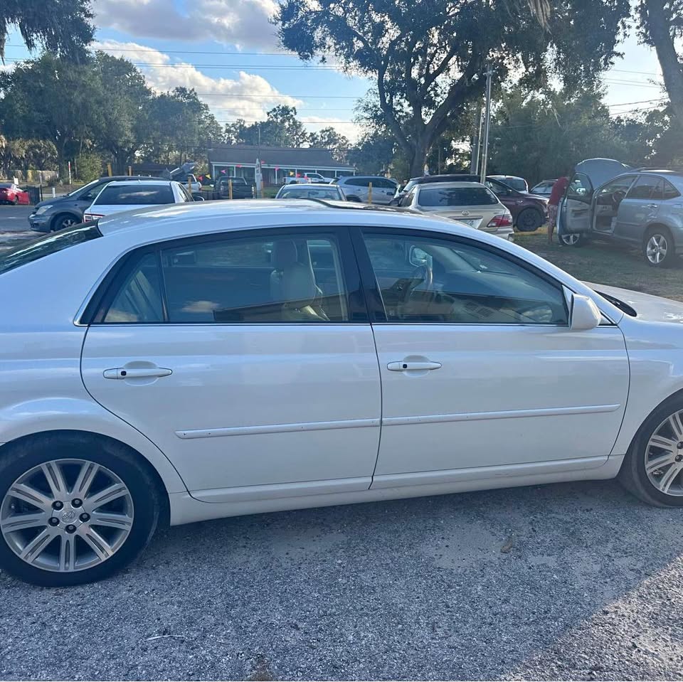 
								2007 Toyota Avalon – Limited Sedan 4D full									